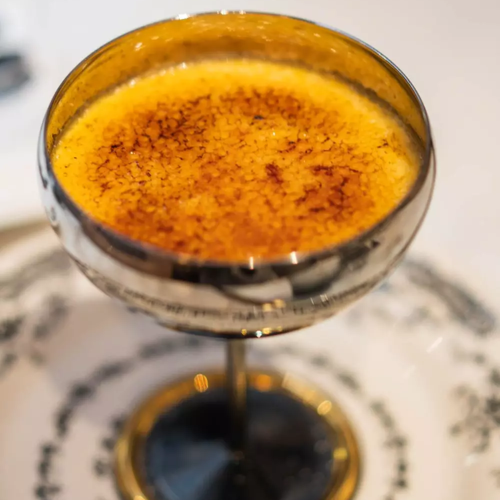 crema catalana en el restaurante del barrio gotico de barcelona casa pince