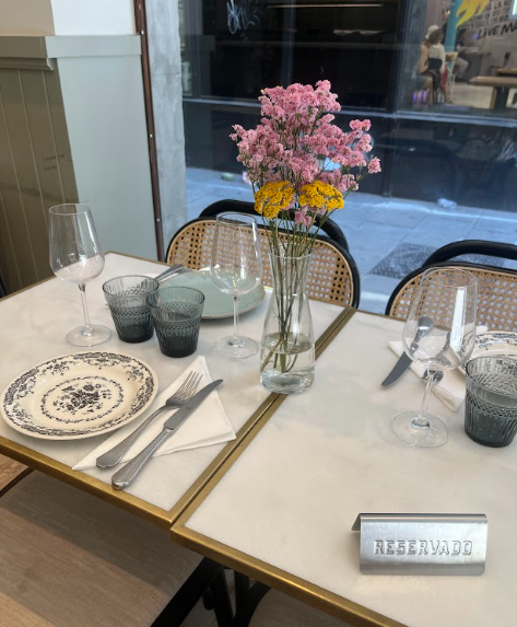 Cena en Casa Pince en la barrio gotico de barcelona