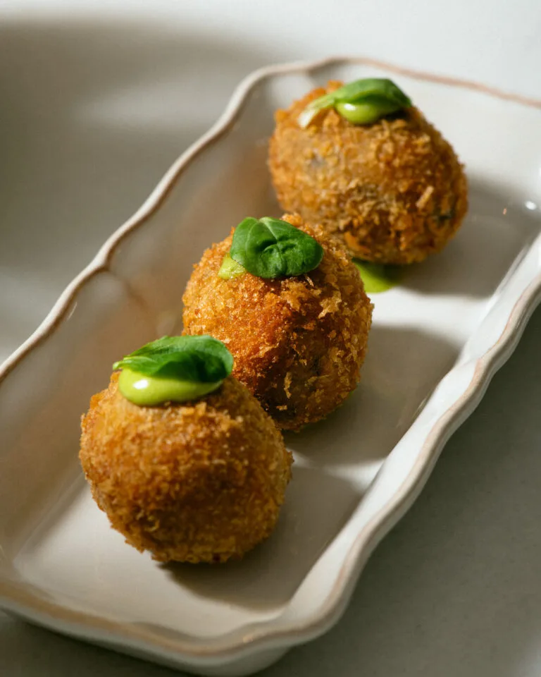TAPAS GOTICO